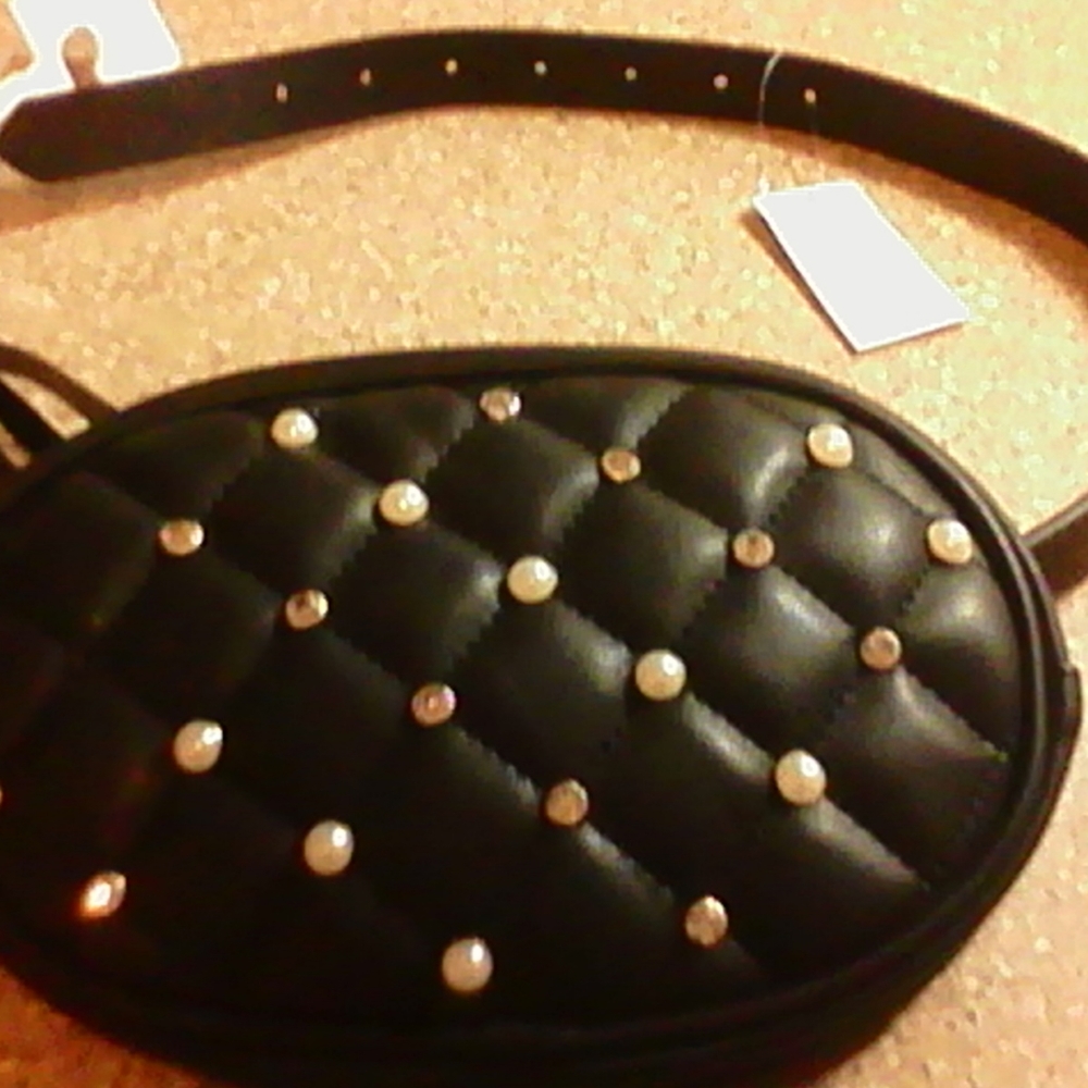 # 002 Aimee Lynn Belt Bag NWT